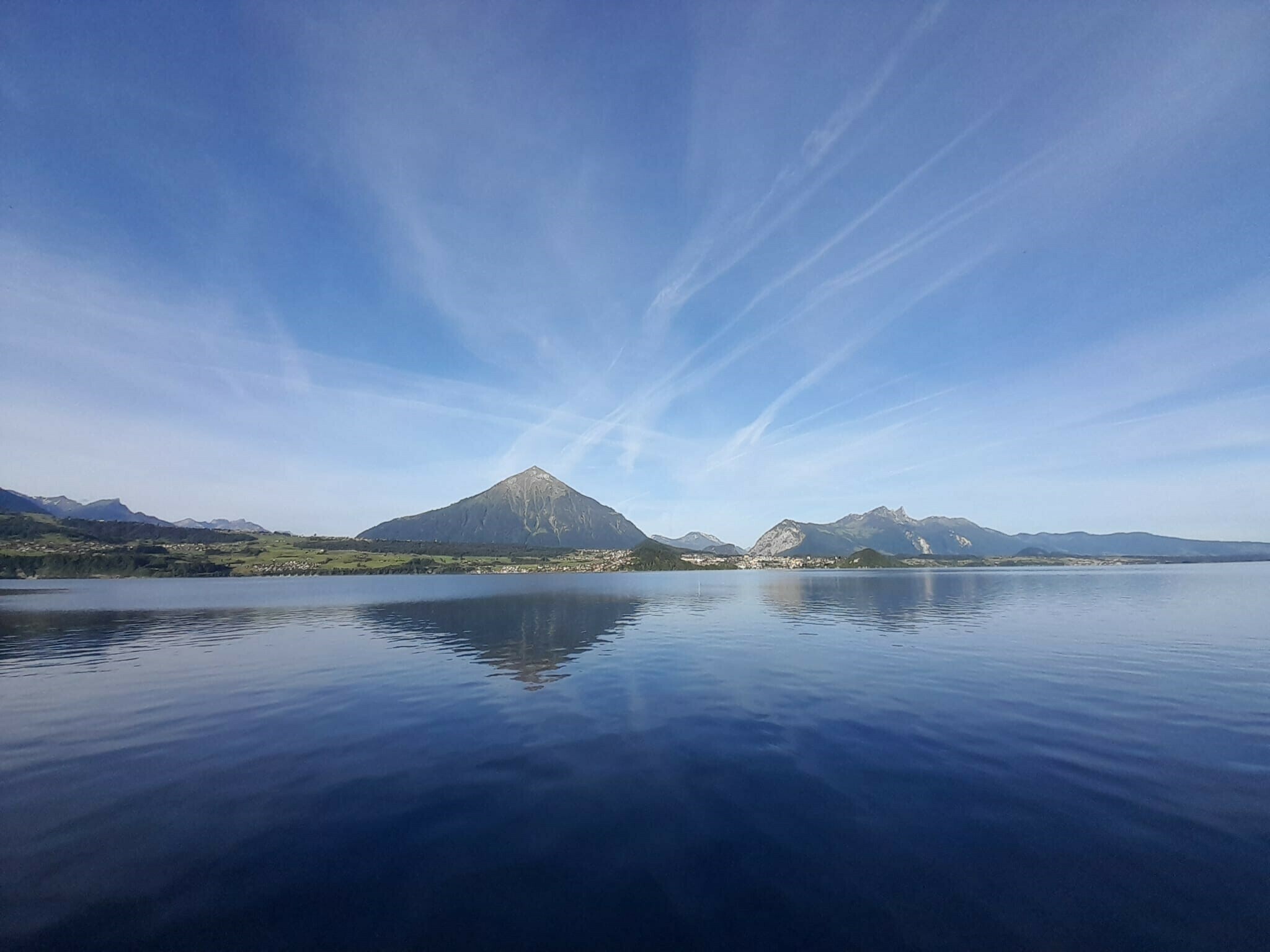 Morning ritual with yoga "light of the Lake"