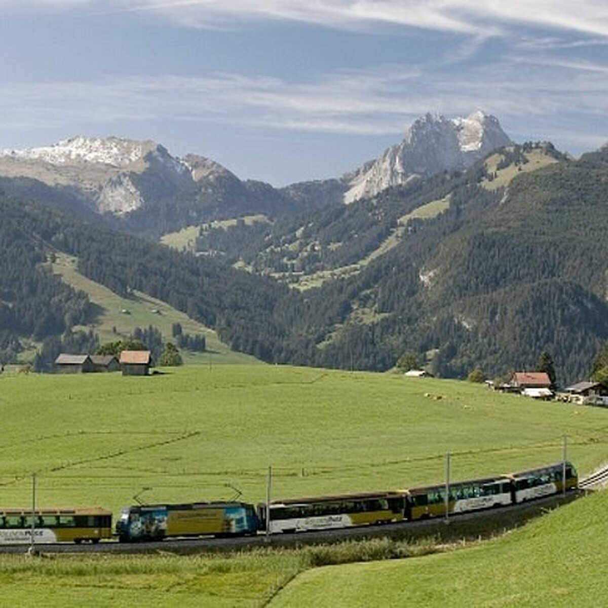 With Ruth, you'll hike from Schönried down through Saali to Saanen